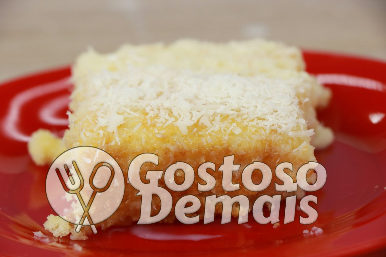 Bolo de Coco Molhado