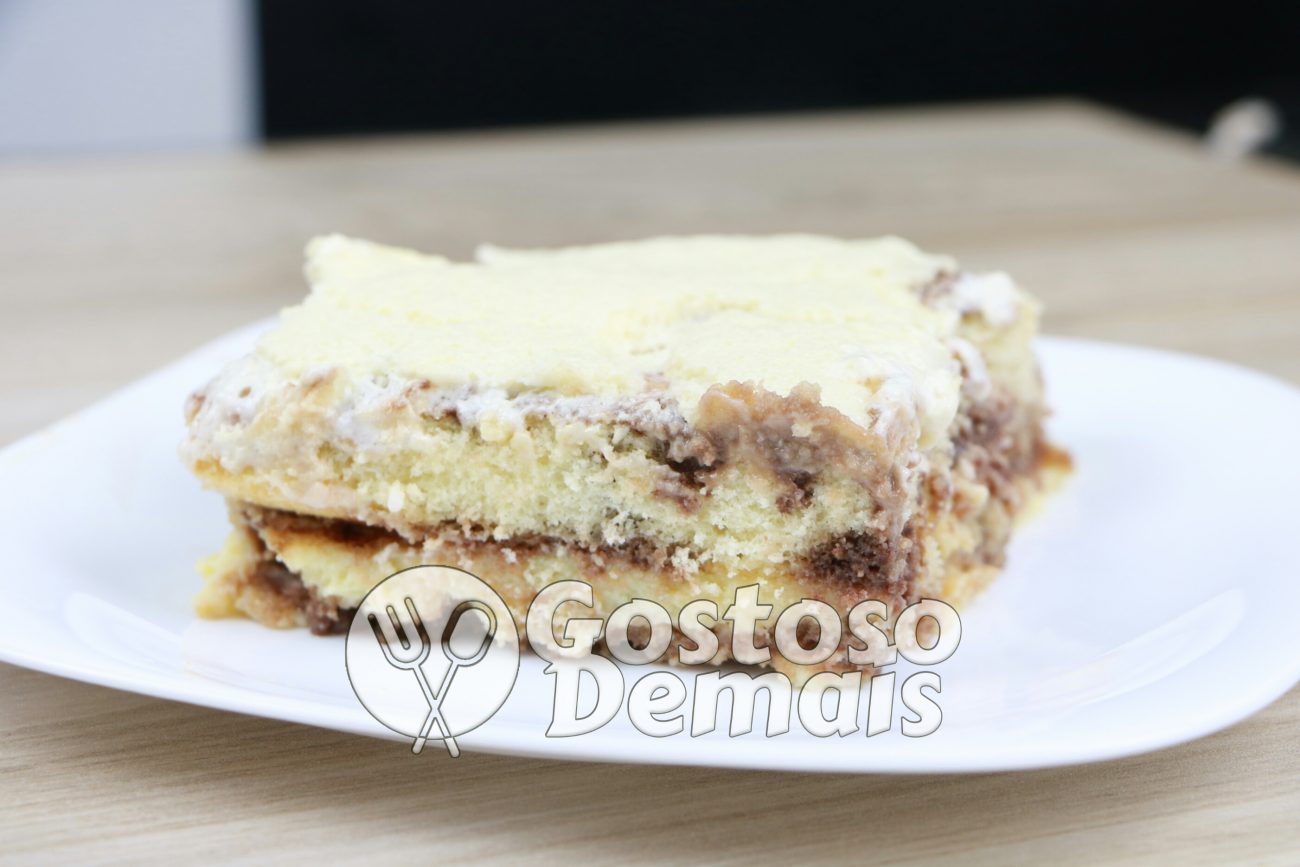 Charlotte de Biscoito Champagne