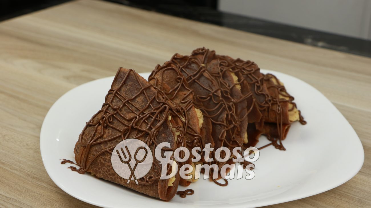 Crepe de Nutella com Leite Ninho